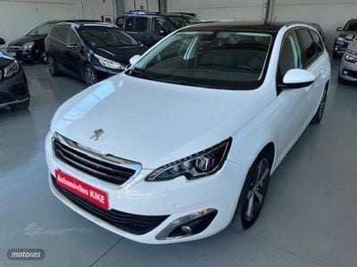 Usado Peugeot 308 131 CV (96 kW) 2016 Blanco Familiar