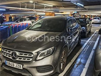 Begagnad Mercedes GLA200 136 HK (100 kW) 2017 Grå SUV