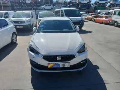 Usado Seat Leon ST Style 116 CV (85 kW) 2025 Blanco Familiar