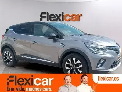 Usado Renault Captur 90 CV (66 kW) 2023 Gris SUV