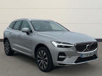 Gris Usado 2023 Volvo XC60 Plus SUV | 34.900 € (Buen precio)