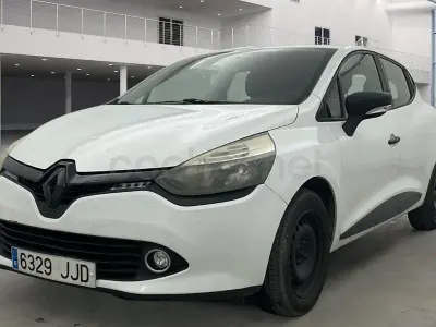 Usado Renault Clio IV Expression 75 CV (55 kW) 2015 Blanco Berlina