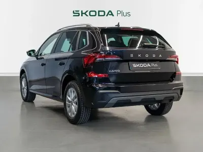 Usado Skoda Kamiq Selection 115 CV (84 kW) 2025 Negro SUV