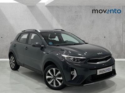 Usado Kia Stonic 100 CV (73 kW) 2021 Gris SUV