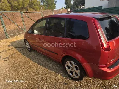 Usado Ford C-MAX Ghia 90 CV (66 kW) 2008 Rojo Monovolumen