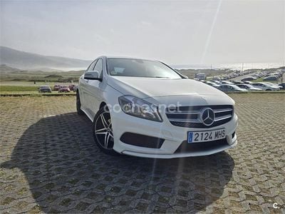 Usado Mercedes A200 AMG line 136 CV (100 kW) 2013 Blanco Berlina