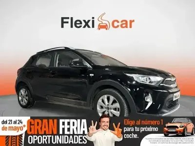 Usado Kia Stonic 100 HP (73 kW) 2022 Preto SUV