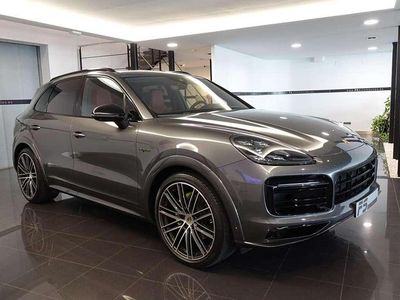 Usado Porsche Cayenne 462 CV (339 kW) 2019 Gris SUV