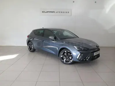 Usado Cupra Leon 204 CV (150 kW) 2025 Gris / plata Berlina