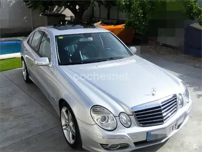 Usado Mercedes E280 Avantgarde 190 CV (139 kW) 2006 Blanco Berlina