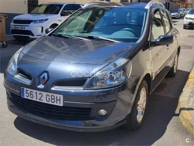 Usado Renault Clio Authentique 85 CV (62 kW) 2008 Gris / plata Familiar