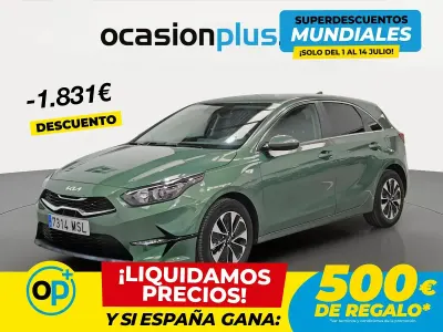 Usado Kia Ceed 100 CV (73 kW) 2024 Verde Utilitario