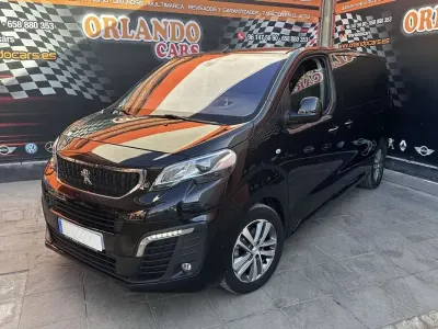 Usado Peugeot Traveller Allure 179 CV (131 kW) 2021 Negro Monovolumen