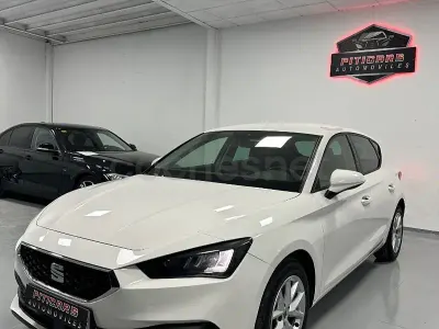 Usado Seat Leon Style 115 CV (84 kW) 2021 Blanco Berlina