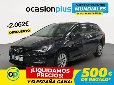 Usado Opel Astra Elegance 145 CV (106 kW) 2020 Negro Familiar