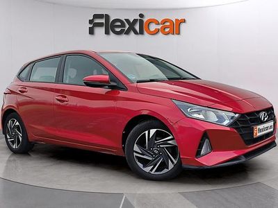 Usado Hyundai i20 84 CV (61 kW) 2021 Rojo Utilitario