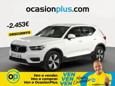 Usado Volvo XC40 Momentum 163 CV (119 kW) 2021 Blanco SUV