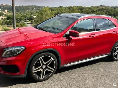 Usado Mercedes GLA200 AMG line 156 CV (114 kW) 2018 Rojo SUV