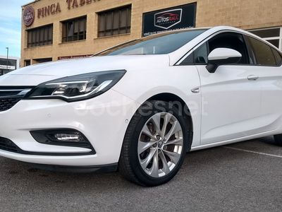 Blanco Usado 2016 Opel Astra Business Berlina | 11.900 € (Caro)