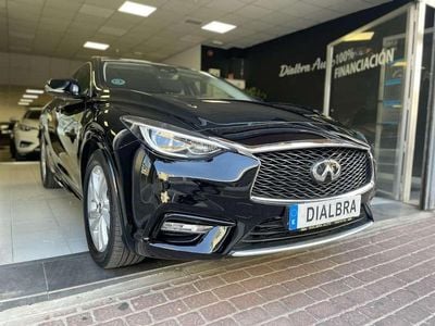 Infiniti Q30