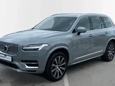 Usado Volvo XC90 Ultimate 235 HP (172 kW) 2024 Cinzento SUV