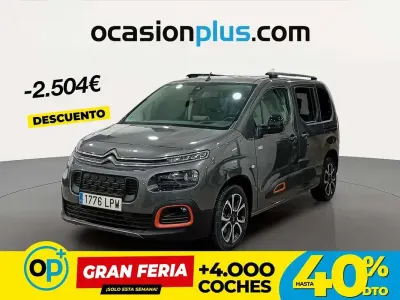 Usado Citroën Berlingo Shine 131 CV (96 kW) 2021 Gris Monovolumen