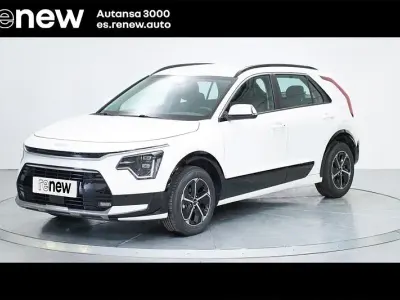 Usado Kia Niro 141 CV (103 kW) 2023 Blanco SUV