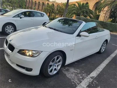 Usado BMW 320 Cabriolet 177 CV (130 kW) 2009 Blanco Descapotable