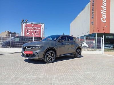 Usado Alfa Romeo Tonale Ti 130 CV (95 kW) 2023 Gris / plata SUV