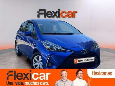 Usado Toyota Yaris Hybrid Active 99 CV (72 kW) 2019 Azul Utilitario