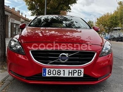 Usado Volvo V40 Kinetic 115 CV (84 kW) 2013 Rojo Berlina