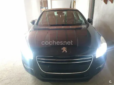 Usado Peugeot 508 Allure 163 CV (119 kW) 2012 Negro Berlina