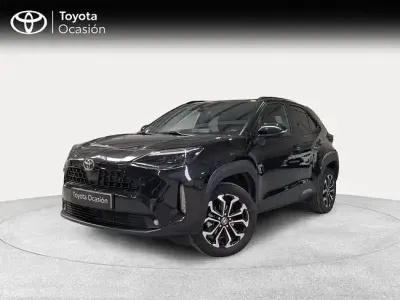 Usado Toyota Yaris Hybrid Active 130 CV (95 kW) 2025 Negro