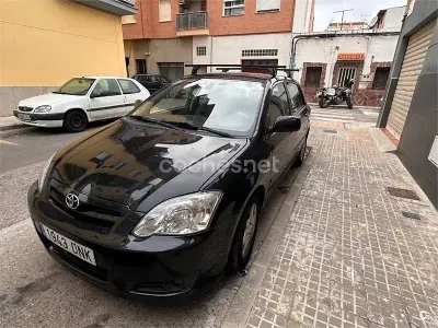 Usado Toyota Corolla Sol 90 CV (66 kW) 2005 Negro Berlina