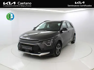 Usado Kia Niro 184 CV (135 kW) 2024 Gris SUV