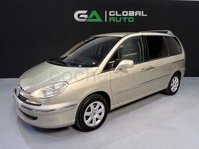 Usado Peugeot 807 Premium 136 CV (100 kW) 2008 Beige Monovolumen