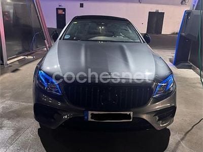 Usado Mercedes E220 194 CV (142 kW) 2018 Gris / plata Coupe