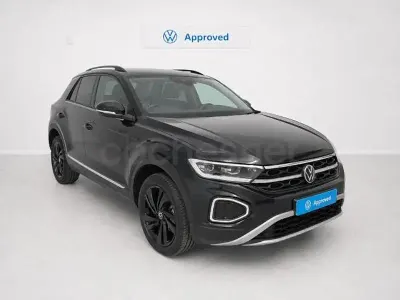 Usado VW T-Roc 116 CV (85 kW) 2025 Negro SUV