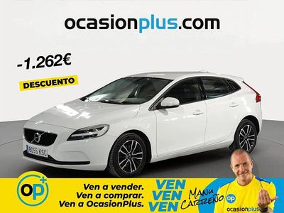 Begagnad Volvo V40 Momentum 122 HK (89 kW) 2018 Vit