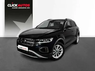Usado VW T-Roc Life 111 CV (81 kW) 2023 Negro SUV