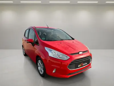 Usado Ford B-MAX Trend 101 CV (74 kW) 2015 Rojo Monovolumen