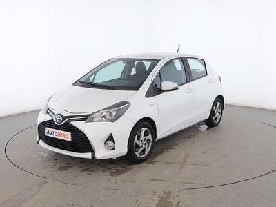 Blanco Usado 2016 Toyota Yaris Hybrid Active Utilitario | 12.299 € (Precio justo)