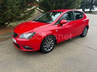 Usado Seat Ibiza CONNECT 75 CV (55 kW) 2015 Rojo Berlina
