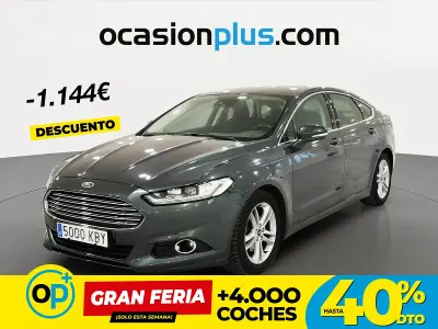 Usado Ford Mondeo Titanium 160 CV (117 kW) 2017 Gris Berlina