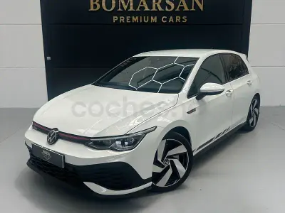Usado VW Golf VIII GTI Clubsport 301 CV (221 kW) 2021 Blanco Utilitario