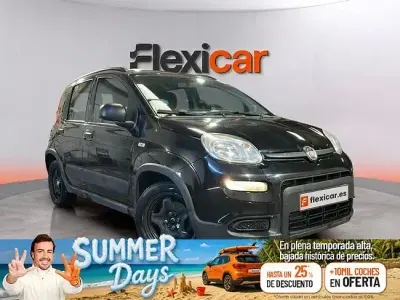 Usado Fiat Panda Cross Cross 70 CV (51 kW) 2022 Negro Utilitario