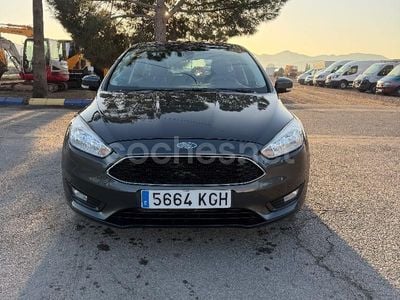 Gris / plata Usado 2018 Ford Focus Trend Familiar | 11.000 € (Super precio)