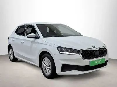 Usado Skoda Fabia Ambition 95 CV (69 kW) 2024 Blanco Utilitario
