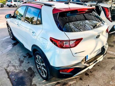 Usado Kia Stonic 120 CV (88 kW) 2018 Blanco SUV