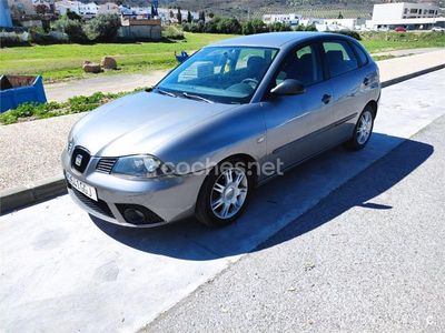 Usado Seat Ibiza Reference 80 CV (58 kW) 2008 Gris / plata Berlina